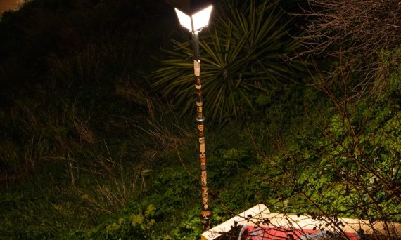 Photo Outdoor portable camping LED table lamp